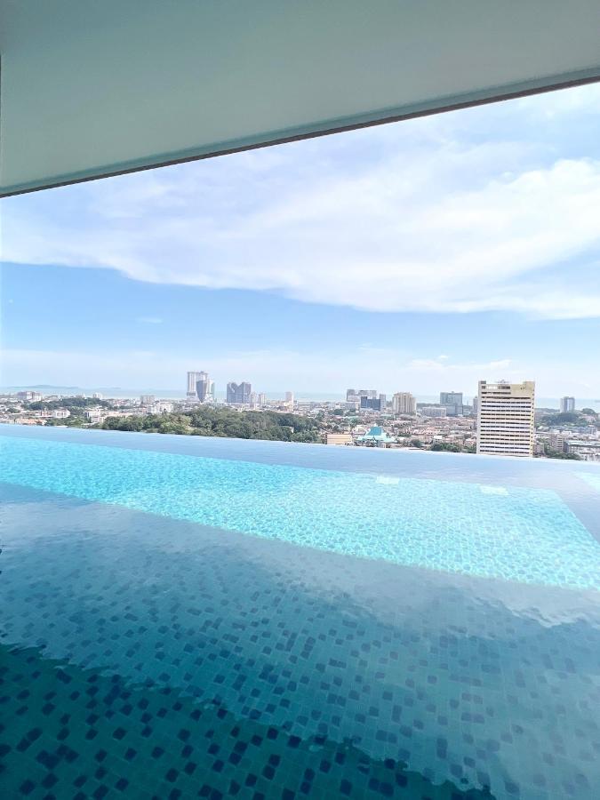 The Apple Residence & Suites Infinity Pool By Nestcove Malacca Exterior photo